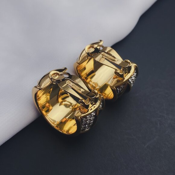 Vintage Swarovski Chunky Black Enamel Rhinestone Gold Half Hoop Clip Earrings - Picture 6 of 12